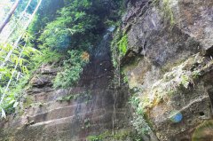 吶喊泉